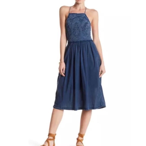 Lucky Brand Schiffli Denim Bib Dress - Picture 4 of 4